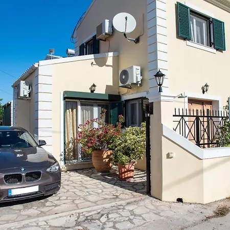 Shell & Pebble * Acharavi (Corfu)