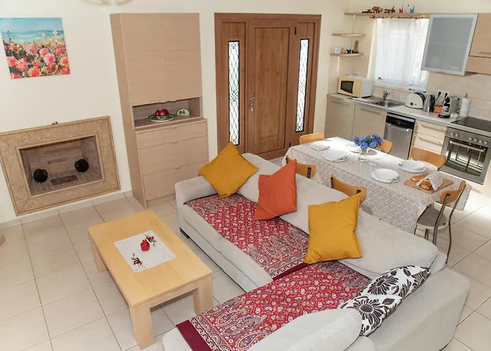 Shell & Pebble Acharavi (Corfu)