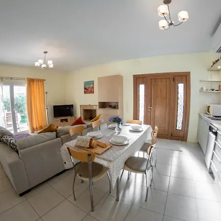 بيت للعطل Shell & Pebble *